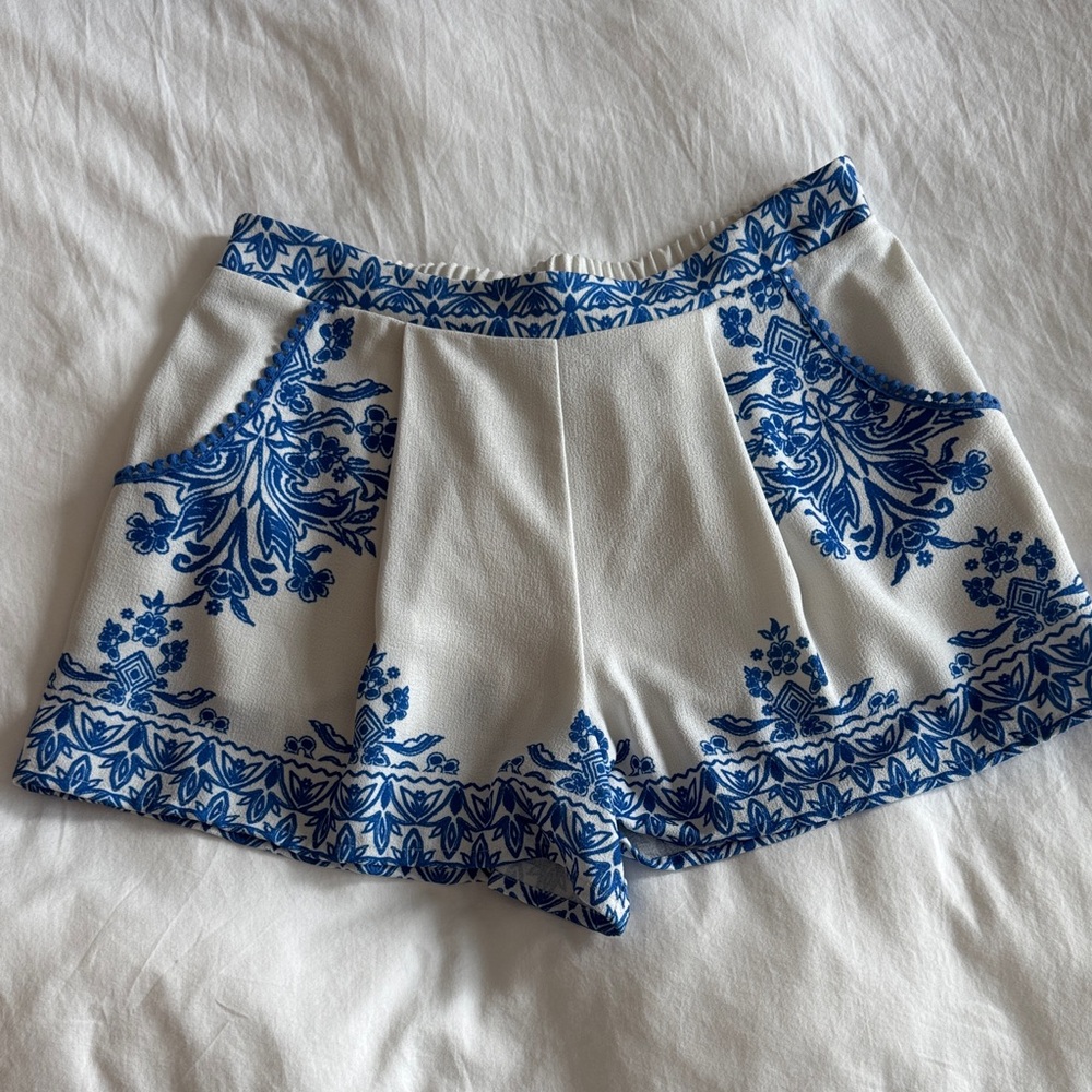 Xhilaration High Waist Blue and White Floral Shorts